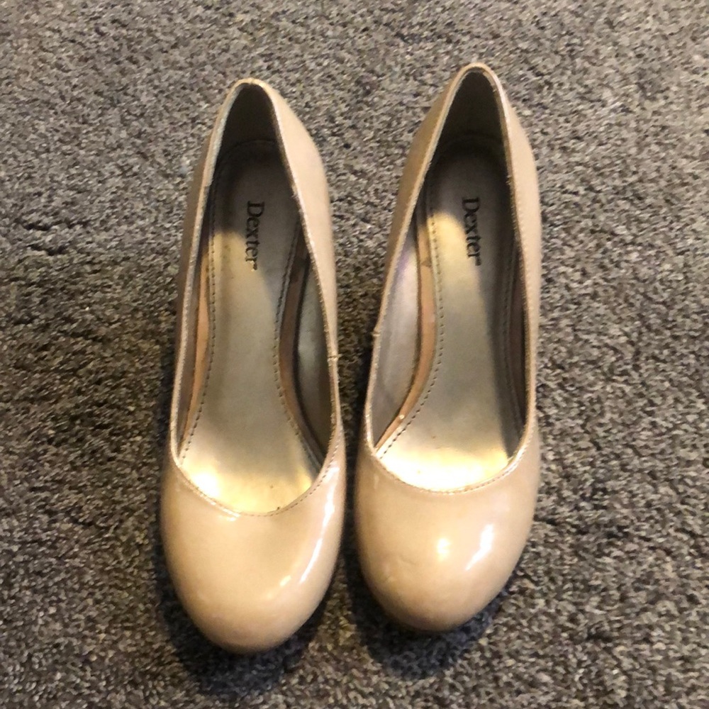 Payless - Picture 1 of 3